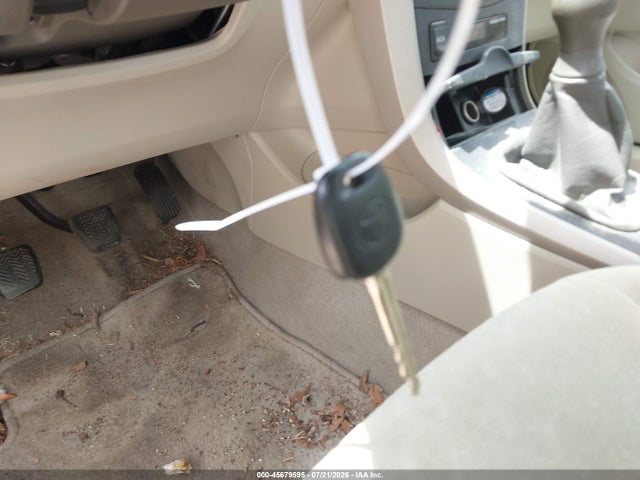 2010 Toyota COROLLA — миниатюра 11