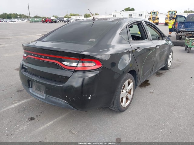 2015 Dodge DART SXT photo 4