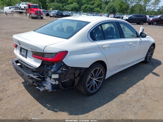 صورة 4 لـ 2019 BMW 330I XDRIVE