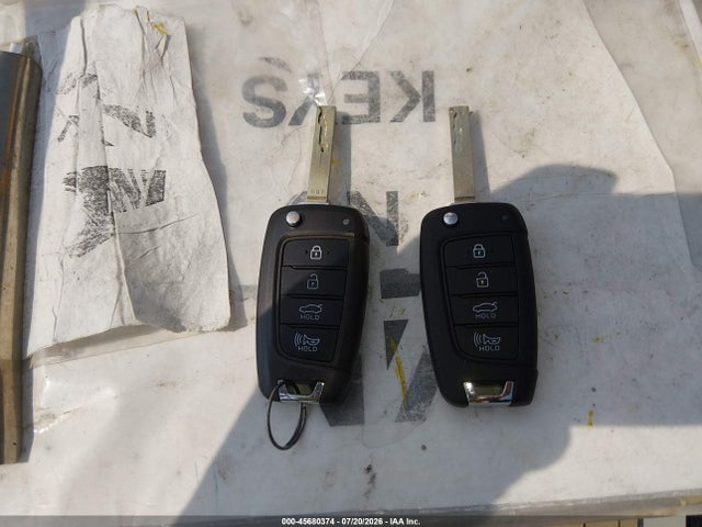 2023 HYUNDAI ELANTRA SE 11