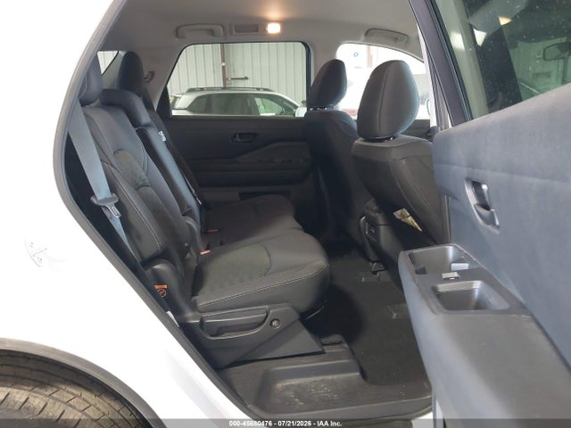 2023 NISSAN PATHFINDER S 4WD 8