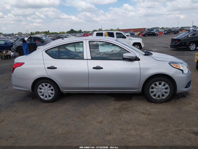 2018 NISSAN VERSA 1.6 S 13
