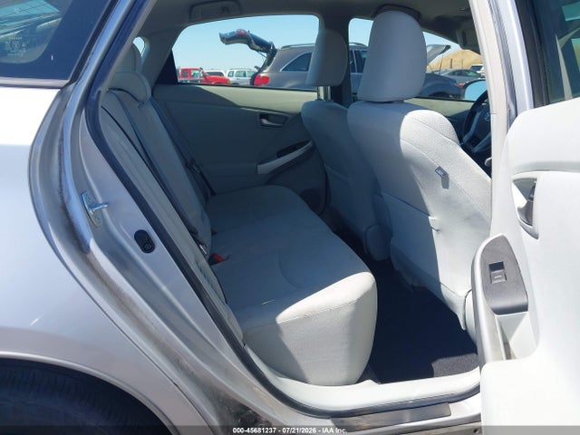 2014 Toyota PRIUS TWO — фото 8