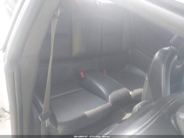 صورة 8 لـ 2014 Chevrolet CAMARO 2LT