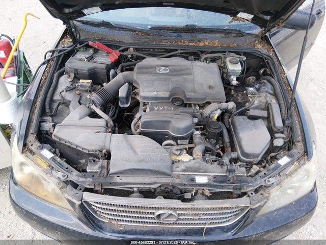 2001 Lexus IS 300 — фото 10