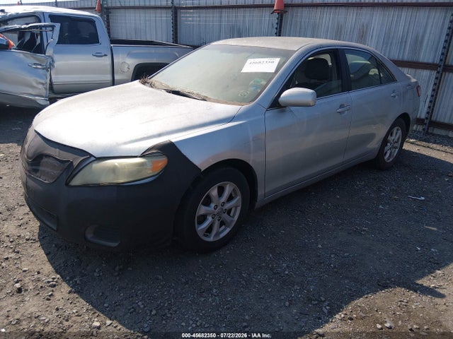 صورة 2 لـ 2011 Toyota CAMRY LE