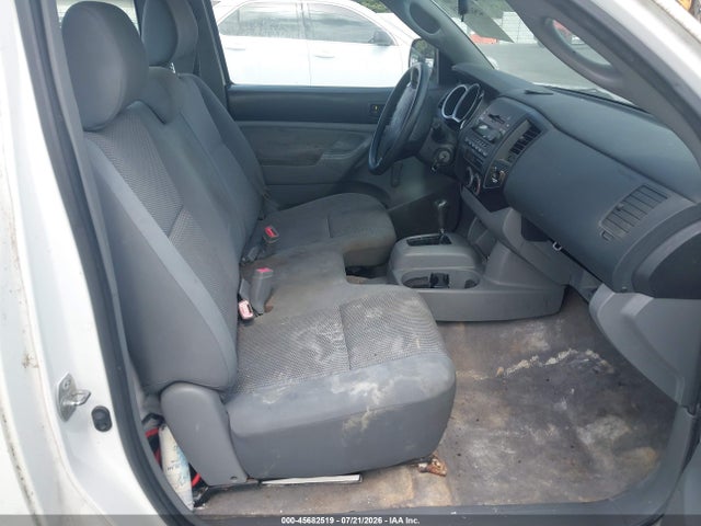 2006 Toyota TACOMA photo 5