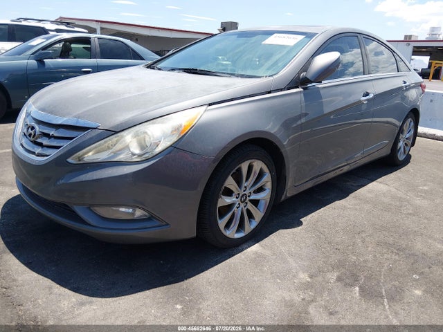 2013 Hyundai SONATA SE 照片 2
