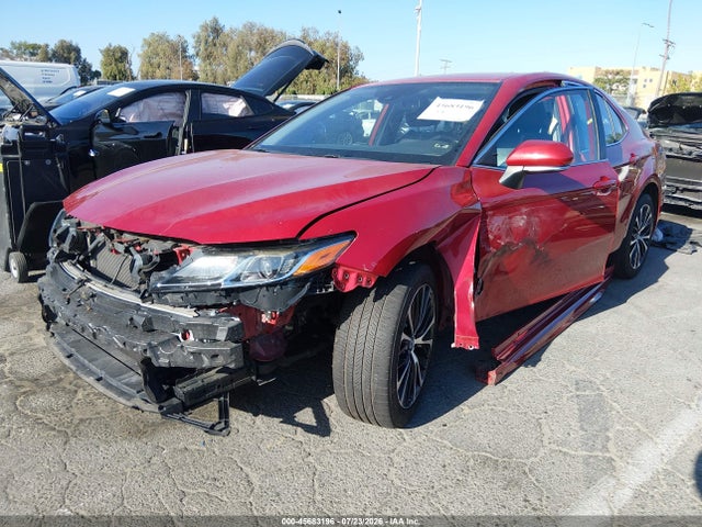 2019 Toyota CAMRY SE — фото 2