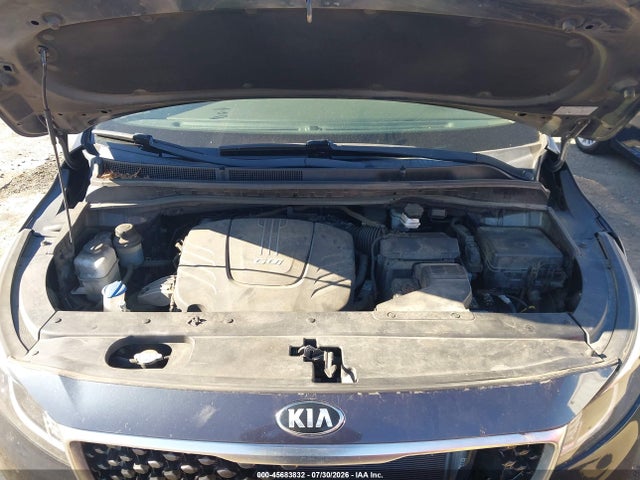 2017 KIA SEDONA LX 10