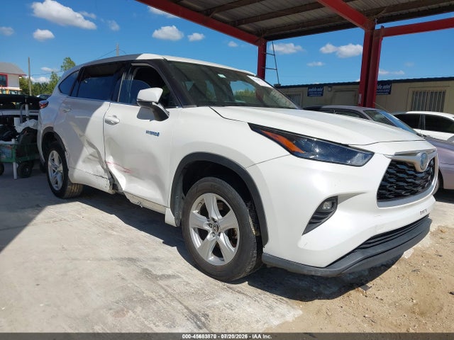 2021 TOYOTA HIGHLANDE HYBRID LE