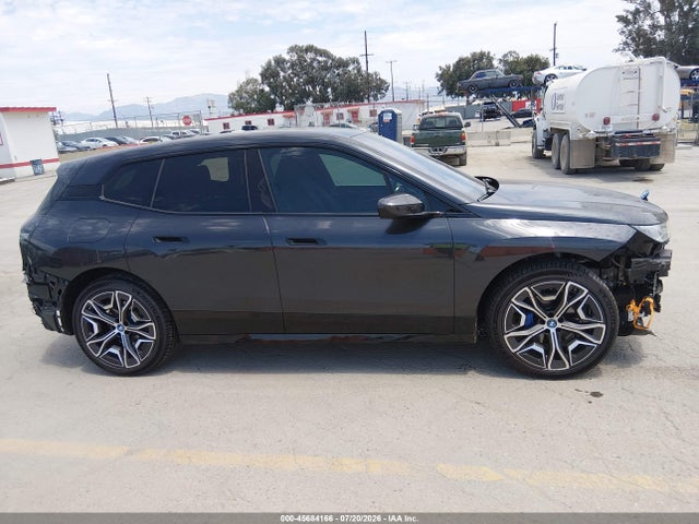 2025 BMW IX XDRIVE50 14
