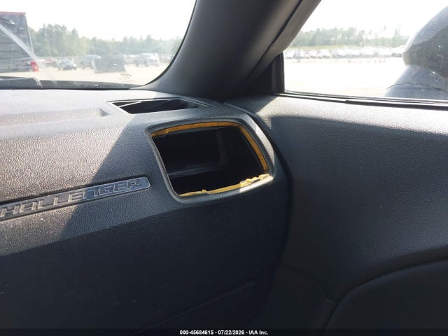 2010 Dodge CHALLENGER SE 缩略图 16