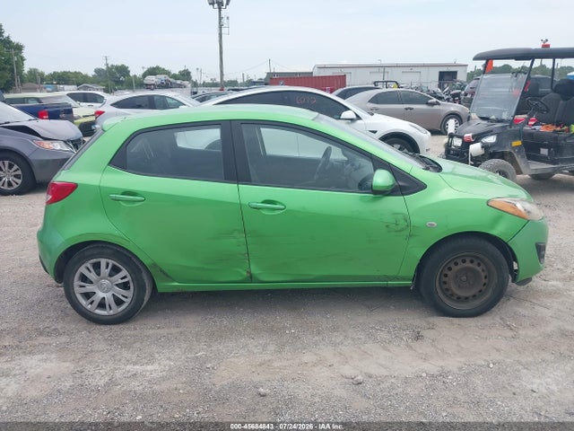 صورة مصغرة 13 لـ 2011 Mazda MAZDA2 SPORT