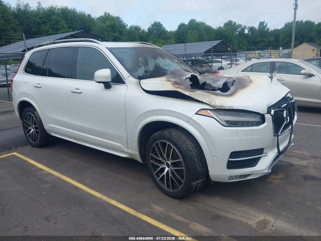 2018 VOLVO XC90 T6 MOMENTUM