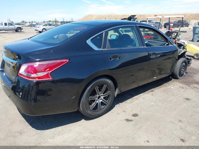 2013 Nissan ALTIMA 2.5 S — фото 4