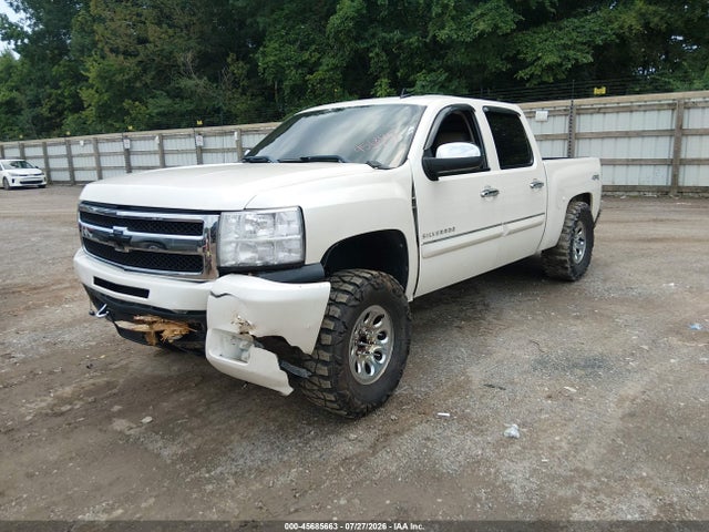 2010 Chevrolet SILVERADO 1500 LTZ 照片 2