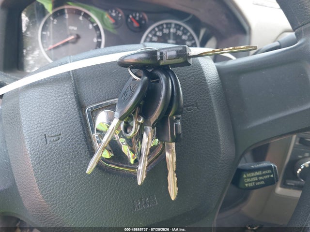 2009 Dodge RAM 1500 ST — миниатюра 11