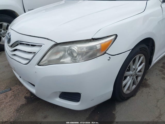 2010 Toyota CAMRY LE 照片 6