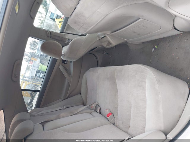 2010 Toyota CAMRY LE 照片 8