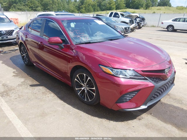 2018 TOYOTA CAMRY SE