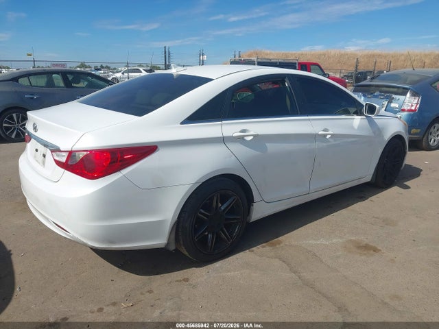 صورة 4 لـ 2011 Hyundai SONATA GLS