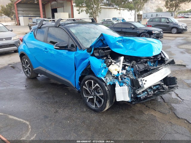 2019 TOYOTA C-HR XLE