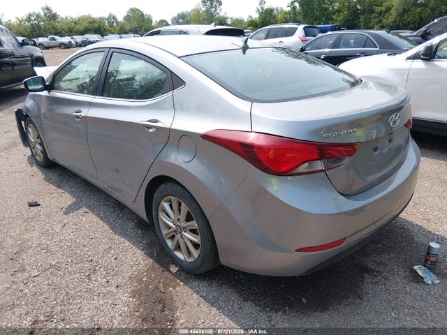2015 Hyundai ELANTRA SE — фото 3