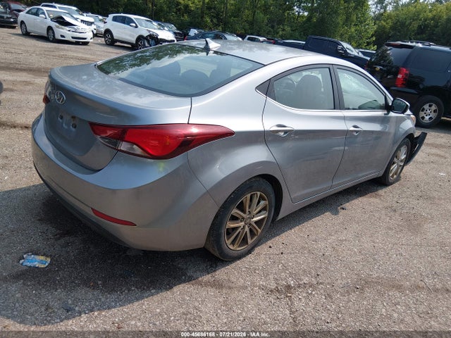 2015 Hyundai ELANTRA SE — фото 4