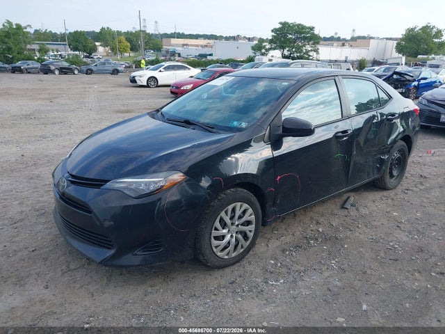 2017 Toyota COROLLA LE — фото 2