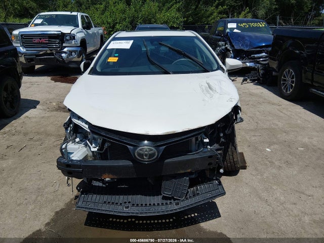 2017 Toyota COROLLA XLE 照片 13