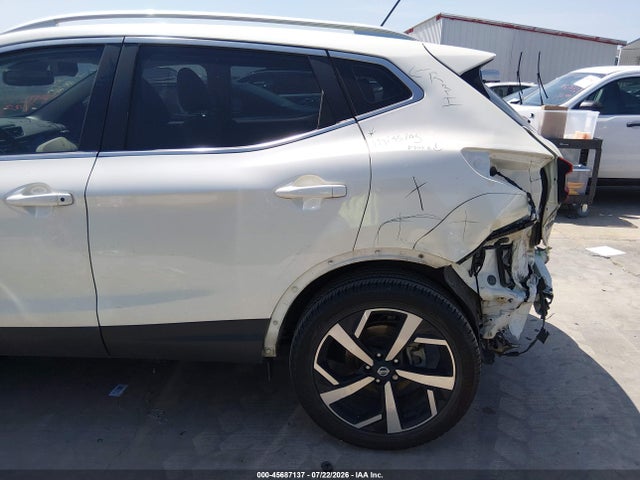 2021 NISSAN ROGUE SPORT SL FWD XTRONIC CVT 18
