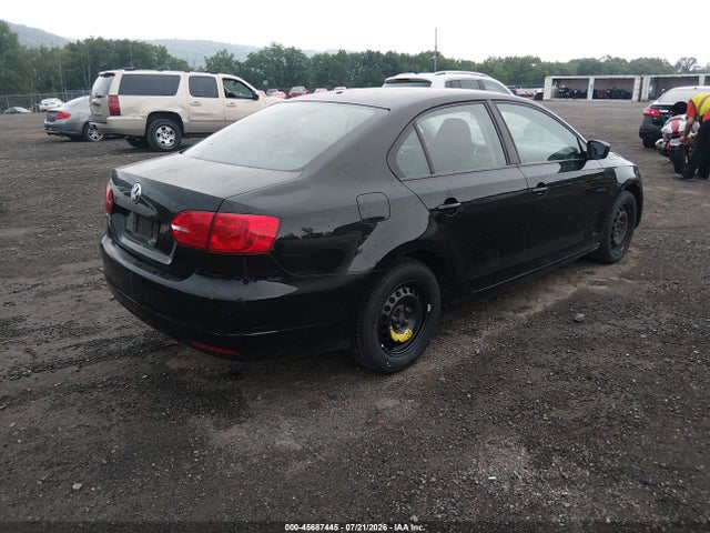 صورة 4 لـ 2011 Volkswagen JETTA 2.0L S