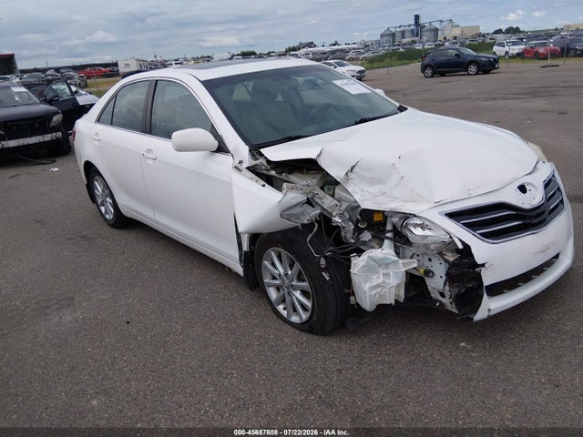 2010 TOYOTA CAMRY XLE V6