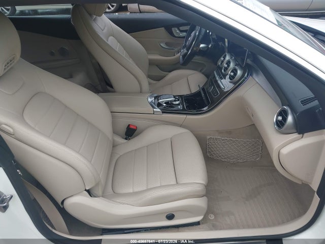 2019 MERCEDES-BENZ C 300 5