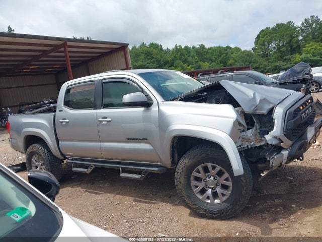 2019 Toyota TACOMA SR5 V6 照片 13