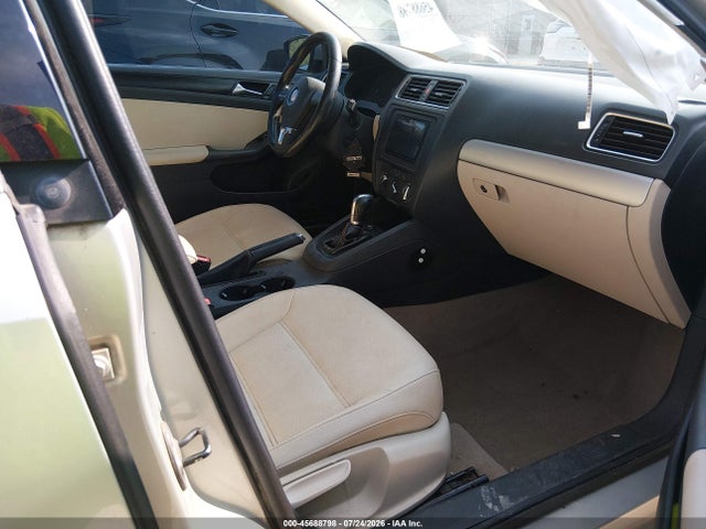 صورة 5 لـ 2011 Volkswagen JETTA 2.0L TDI