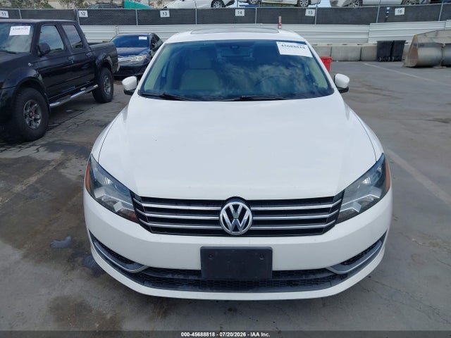 2012 Volkswagen PASSAT 2.5L SE — фото 6