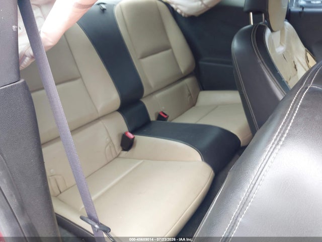 صورة 8 لـ 2011 Chevrolet CAMARO 2LT