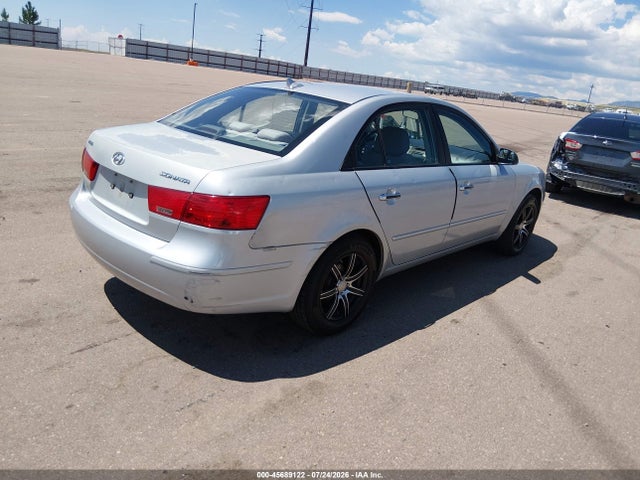 2010 Hyundai SONATA GLS — фото 4