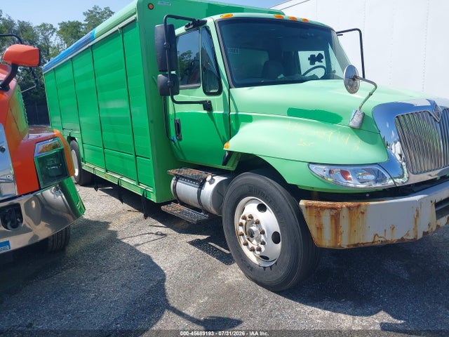 2005 INTERNATIONAL 4000 4300