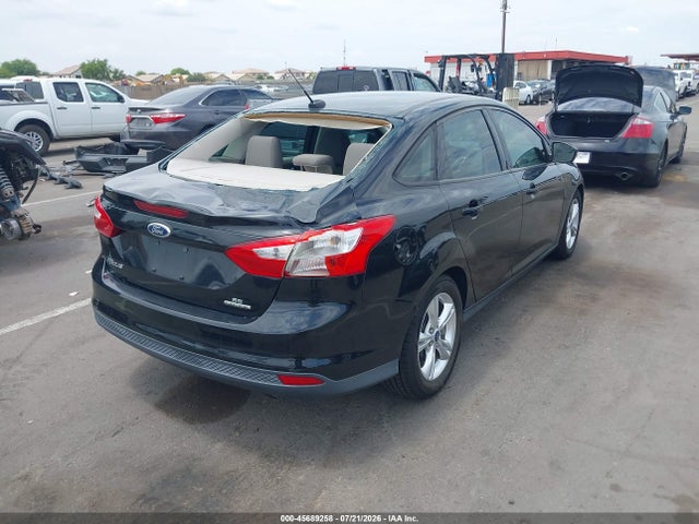 2014 FORD FOCUS SE 照片 6