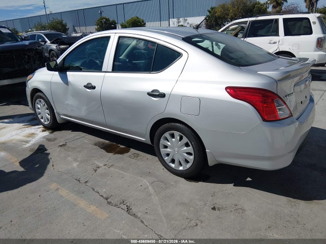2017 Nissan VERSA 1.6 S+ — фото 3