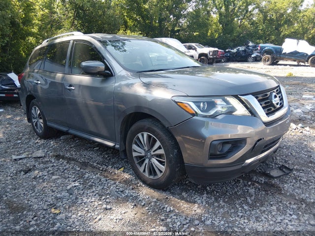 2017 NISSAN PATHFINDE S