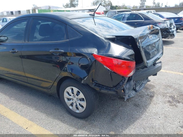 2016 Hyundai ACCENT SE — миниатюра 13