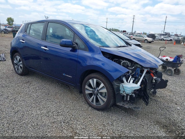 2016 NISSAN LEAF SV