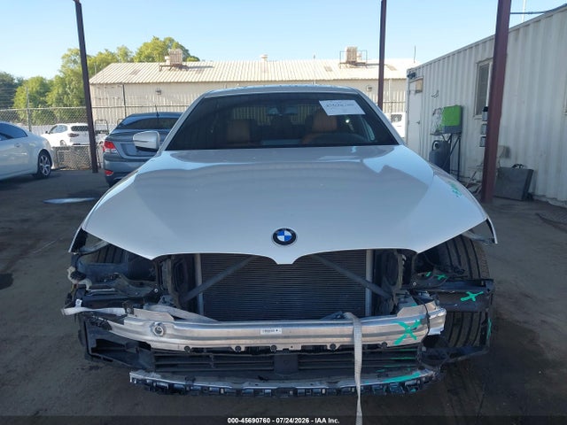 2018 BMW 530I 13