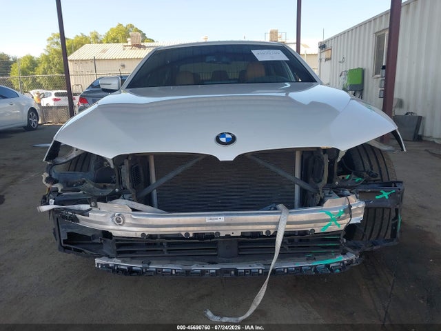 2018 BMW 530I 6