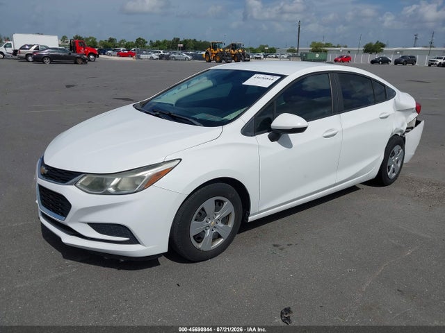 صورة 2 لـ 2017 Chevrolet CRUZE LS AUTO