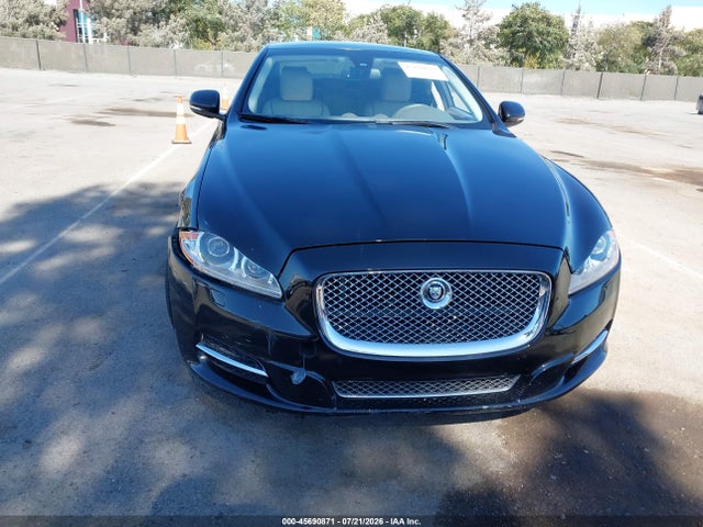 صورة 6 لـ 2011 Jaguar XJ XJL